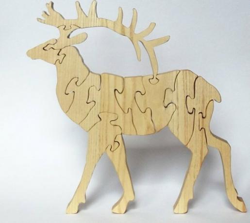 Puzzle "deer", gemaakt van 16 mm plank as.