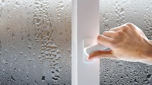 Hoe maak je een venster te maken "is niet zweten." Eenvoudige tips om zich te ontdoen van condens op de kunststof ramen.