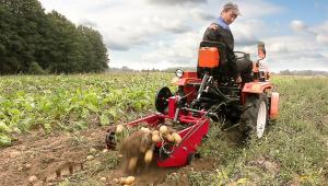 In de schatkamer van DIY: mini tractor met grote mogelijkheden