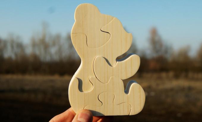 houten puzzel "The Bear"