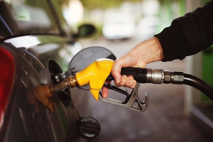 Wat is de kosten van benzine zonder belastingen? | ZikZak