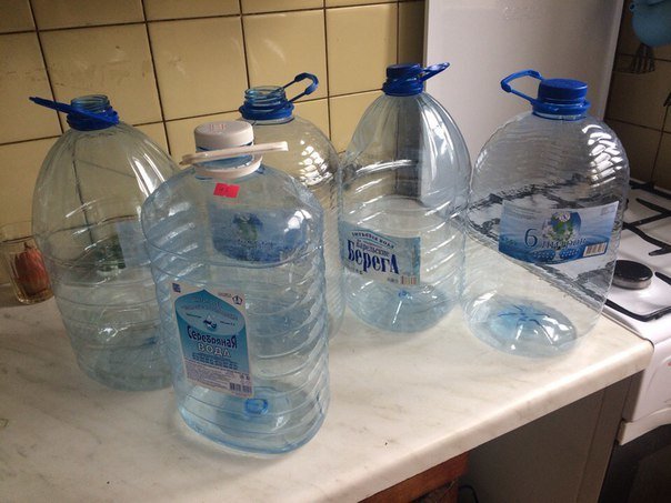 Plastic flessen zal het vat te beschermen tegen kraken