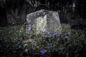 Waarom Pasen kan niet naar de begraafplaats