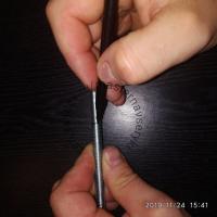 Hoe precies aan de bout of stud zonder een slijpmachine snijden en het niet beschadigt de schroefdraad.