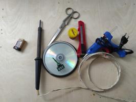 Hoe maak je een nachtlampje out of the box te maken voor cd's en LED-strip