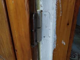 Frequente breuk van deuren en ramen, zoals ze worden gerepareerd
